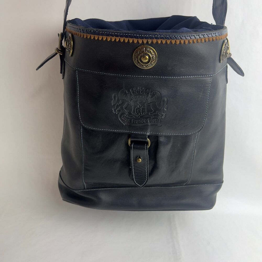 Vintage Gian Franco Sisti Italian Black Leather Bucket Shoulder Bag Purse Emboss